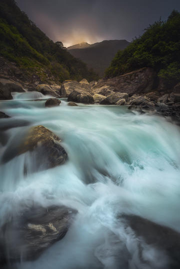 鸣沙山月牙泉景区临时关闭